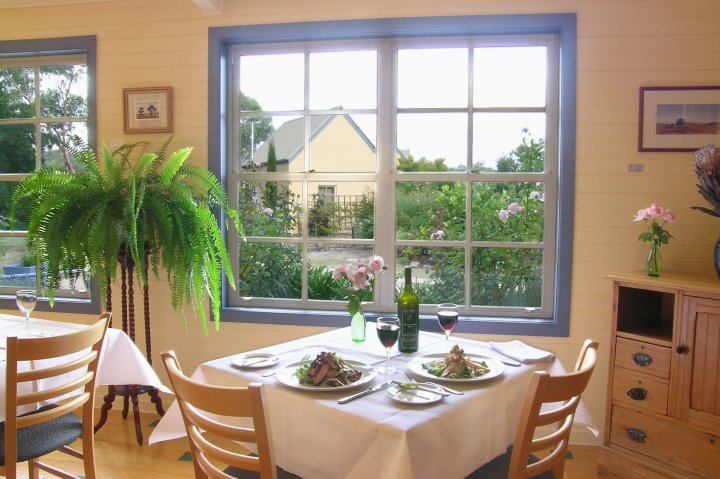 Vineyard Cottages